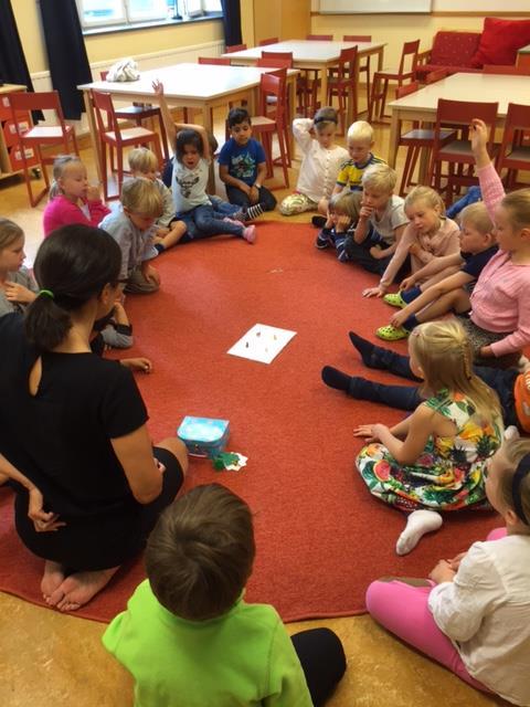 Trygghet Eleverna ska känna sig trygga i klassen och på skolan vilket är nödvändigt för att hämta kunskap.