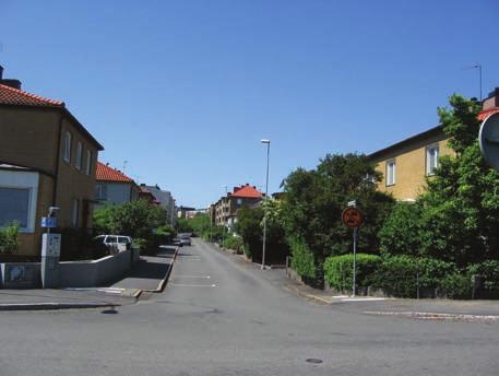 Example of elimination of difference in level before entrance. Photo: L. Glans and M. Almén.