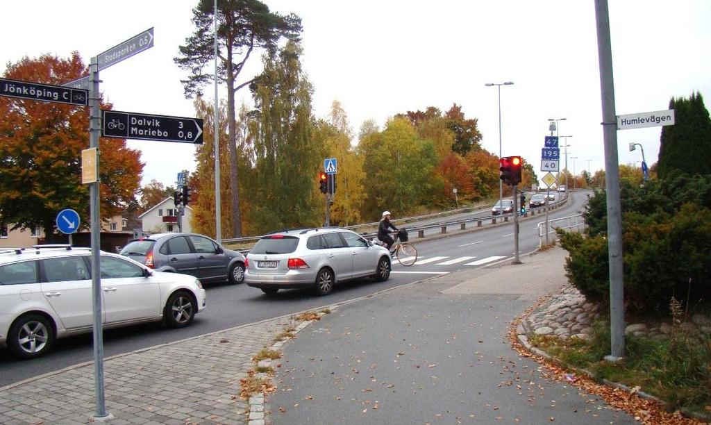 2 Uppdragets syfte Uppdragets syfte är att belysa nuvarande trafikkapacitet i korsningen