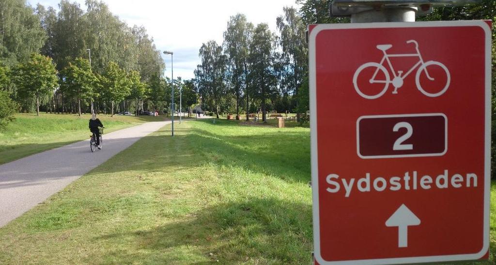 Växjö Runt Denna väl använda gång- och cykelled passerar sex av stadens naturreservat och har gynnat tillgängligheten till den tätortsnära naturen.