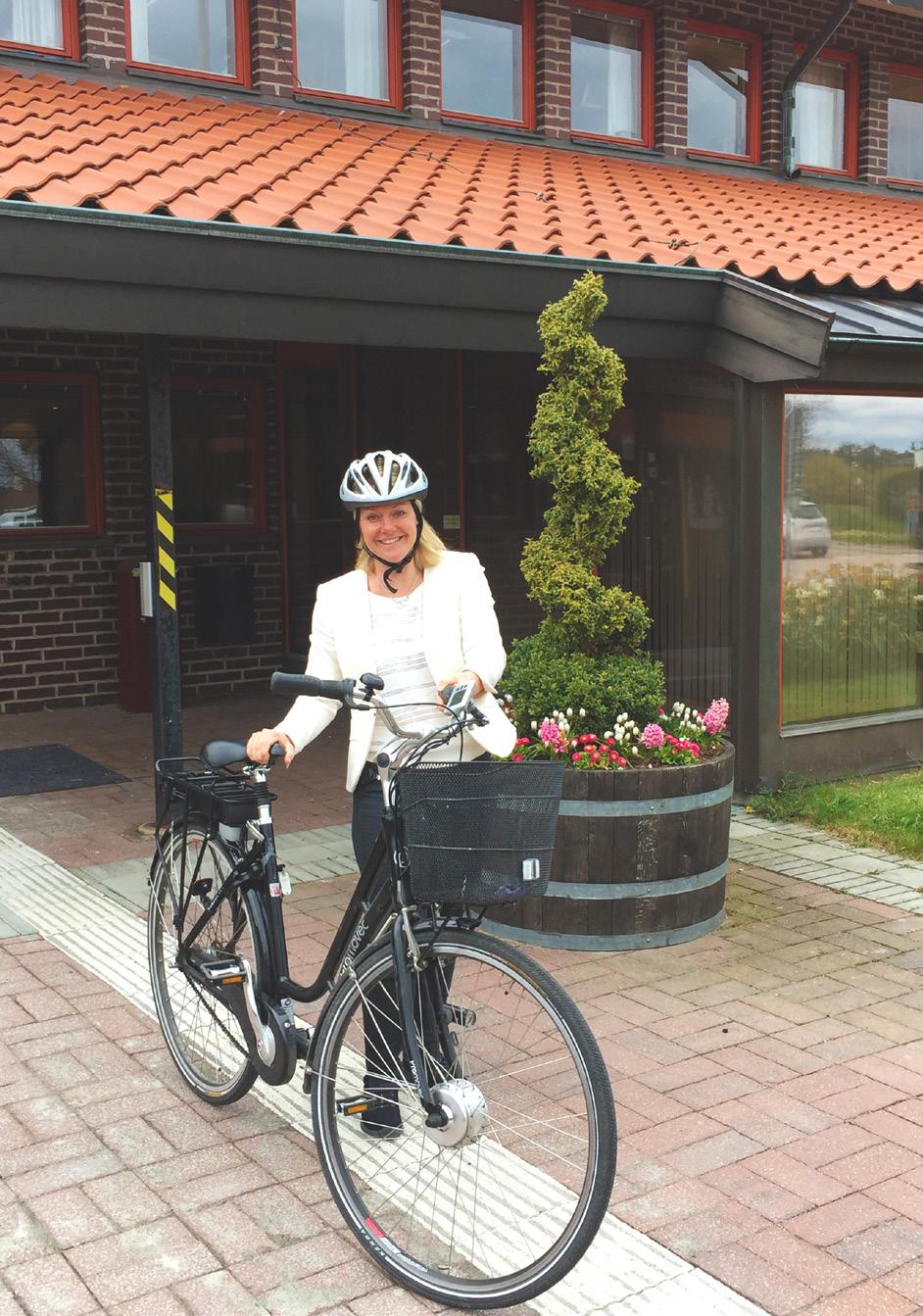 En är bokad av kommunens näringslivskoordinator Helena Ivarsson, som ofta föreslår elcykel som transportmedel när hon ska på externa möten tillsammans med kollegorna.