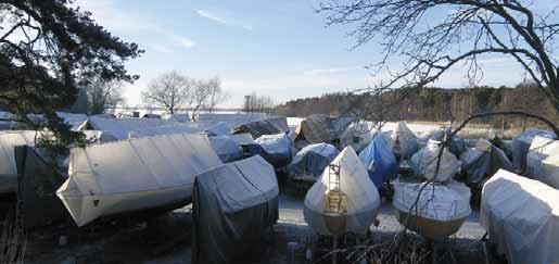 SOPOR Ordningsregler för hantering av sopor HAMNEN (Skarholmen) Sopor, sorteras från och med 2009-04-20. Behållare för brännbart, kompost, färgat resp.