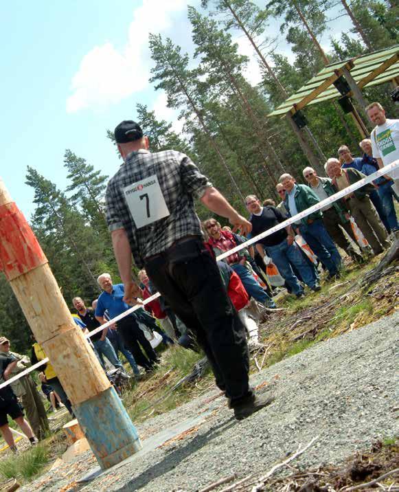 FLIS & GRUS Elmia erbjuder både flis och grus material. Detta kan användas till underlag på ytor utomhus eller i demonstrationssyfte. ArtNr. 10 148 Grus Grusmaterial 0-90mm/ton ArtNr.