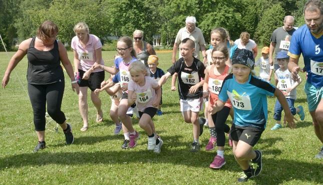 Loppet har under flera år erbjudit distanser på 12km, 8km och 4km, vilka även i år fanns med.