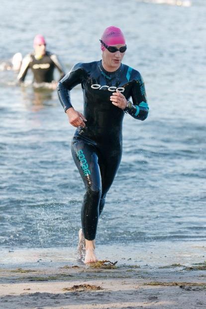 Käringsund triathlon 26.-27.8.2016 Käringsund Triathlon ordnades i år för 8:e gången. Efter fem års samarbete med Team226 som huvudansvarig för tävlingen hade ÅTRI nu åter hela ansvaret på sig.