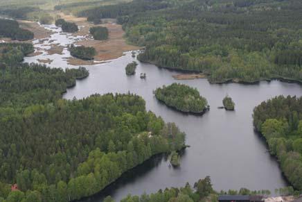 8. RIKSINTRESSEN OCH NATURA 2000 65 Med stöd av Miljöbalken (MB) har statliga myndigheter valt ut riksintressen inom olika sektorer.