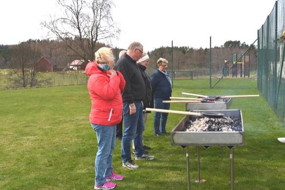 Fredags kvällen fortsatte med Så kan det låta en musiktävling som