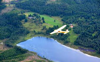 En närmare titt på Cessnas 172 Skyhawk Långkörare på landets flygklubbar Cessna 172 Skyhawk NÅGRA FAKTA Produktion: 1956-1986, 1996- Tomvikt: ca 650 till 710 kg beroende på modell och utrustning.