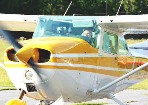 Unge Clyde Vernon Cessna var till att börja med bilmekaniker men råkade träffa några flygentusiaster, som byggde flygplan.