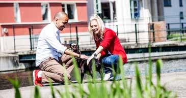 Det finns även kommunal parkering längs gatorna i området. Förråd & cykelparkering Till varje lägenhet hör ett förråd. torlekarna på förråden varierar beroende på lägenhetsstorlek.