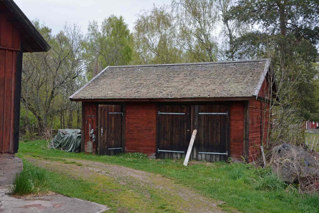 Mönsterås Strömsborg 2:1 och Örnebäck 1:2 Skog På fastigheten Strömsborg 2:1 och Örnebäck 1:2 finns en skogsbruksplan upprättad 2015-09-28 av LRF Konsult AB, Mattias Johansson.