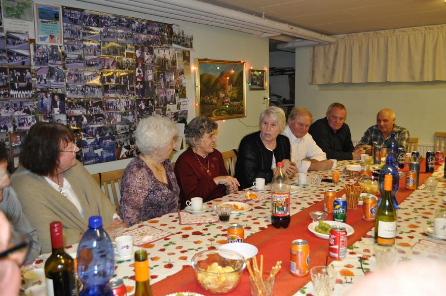 SLOVENSKO KULTURNO DRUŠTVO OLOFSTRÖM Kulturno društvo Slovenija, Olofström, 19. decembra Zbrali smo se spet, da bi praznovali sv. Miklavža in božične praznike v društvenih prostorih.