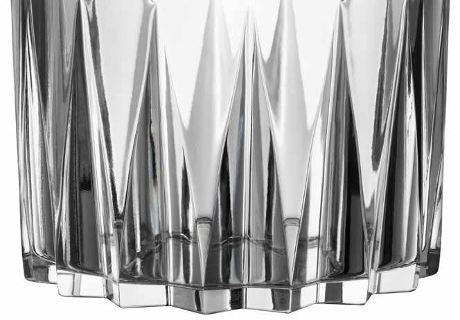 SAREK Design Lena Bergström 2017 RELEASE IN AUTUMN Created by acclaimed designer Lena Bergström and Swedish glassmaker Orrefors, Sarek is a collection of handmade crystal glassware representing