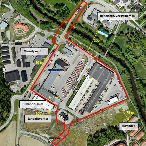 Figur 2.2. Verksamheter i omgivningen. Ungefärlig avgränsning av planområdets i rött. 2.1.