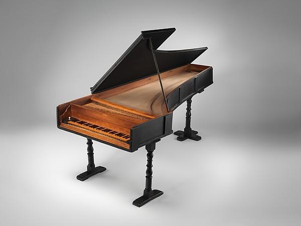 Det första pianot! Pianots uppfinnare var Bartolomeo Cristofori som föddes i Padua i Italien. Han levde mellan åren 1655 1731.