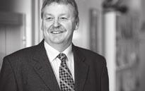 Född 1946, civilekonom. Ledamot sedan 2000. Bankdirektör i Swedbank. Född 1950, fil. kand.