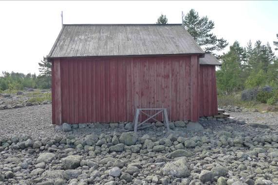 Vid udden på öns västra sida, Västerskatan, finns
