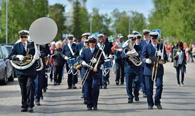 Visningar i Malmberget 14/6, 21/6, 28/6 mellan kl 11-16 5/7, 12/7,19/7,26/7 mellan kl 11-16 Fotoutställning kulturettan Centralskolan