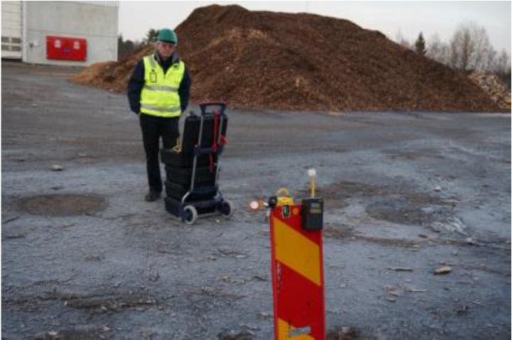 Figur 3 Referensmätning vid bränslestack Vågrum I vågrummet (Figur 4) utförs provtagning och analys av inkommande bränsle till anläggningen.
