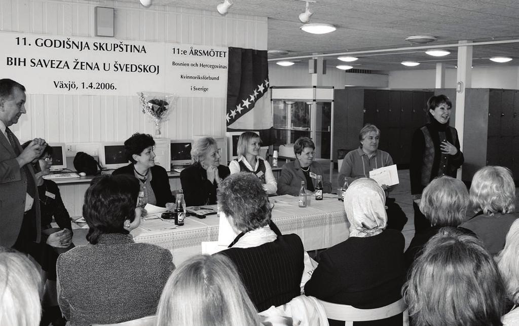 AKTIVNOSTI Godišnja skupština BH Saveza žena u Švedskoj 18.000 kruna za stipendiranje studenata u BiH Piše: Fikret TUFEK (Bosanska pošta) U Växjöu je 1. aprila održana 11.