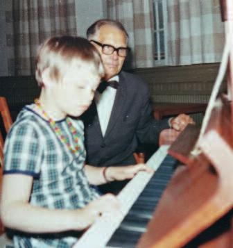 Min tidsresa som körsångare i Dalby församling Min första pianolektion tog jag för Kantor Svensson hösten 1965.