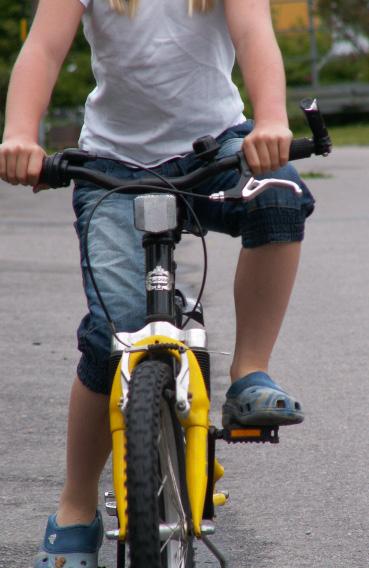 Promenader och cykling är de mest hållbara sättet att resa kortare sträckor.