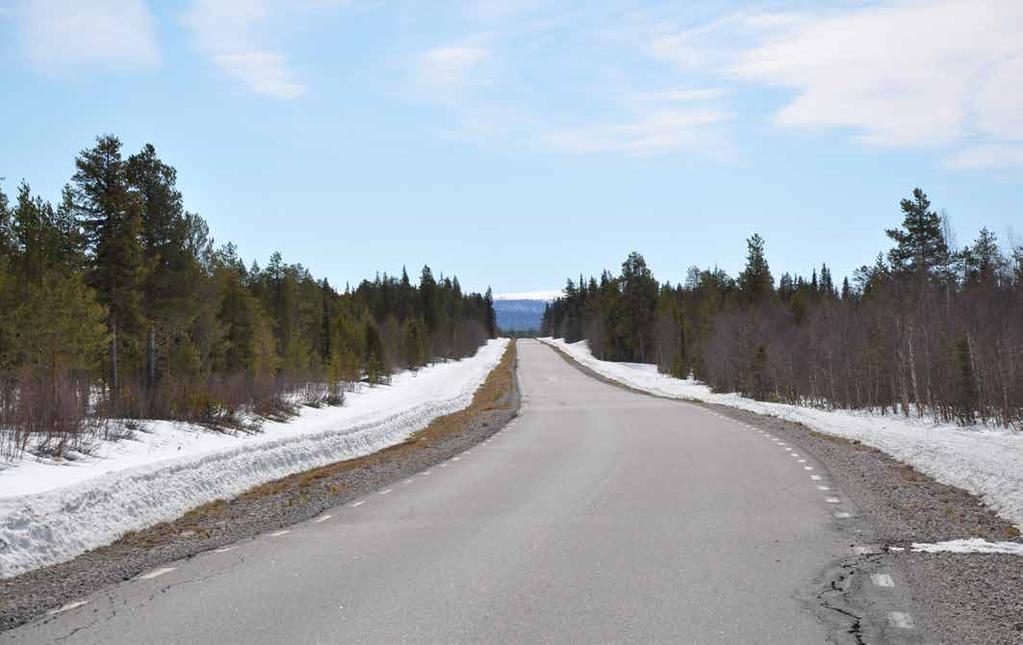 VÄGBESKRIVNING Fastigheten är belägen i Stainas efter vägen västerut ca 18 km nordväst