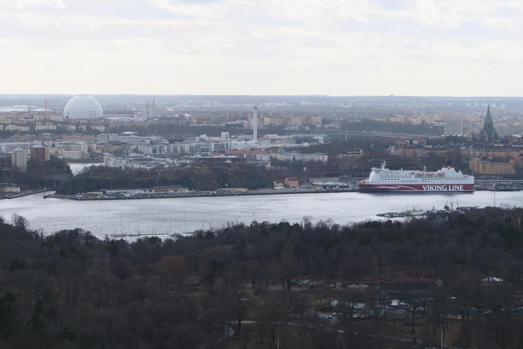 Undersökningar i Stockholms skärgård 2016 De totala mängderna av fosfor i innerskärgården under 2016 varierade likt tidigare, med det lägsta fosforinnehållet i maj, strax över 30 ton (Figur 25).