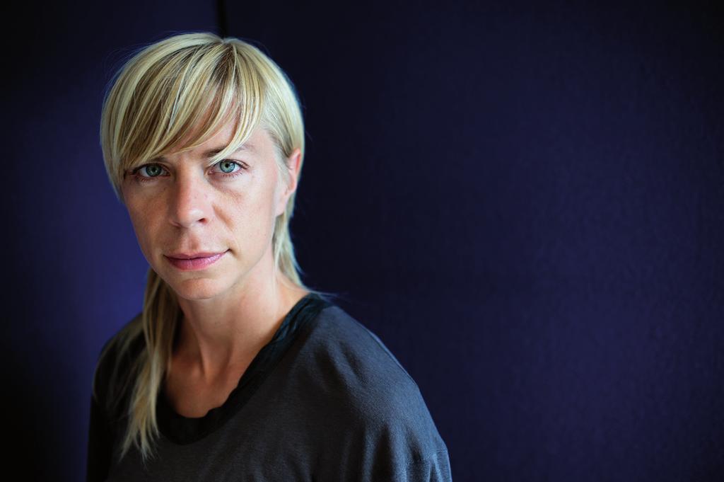 Ulrika Berg Ulrika Berg frilansar inom dans- och koreografi-fältet med Stockholm som bas.