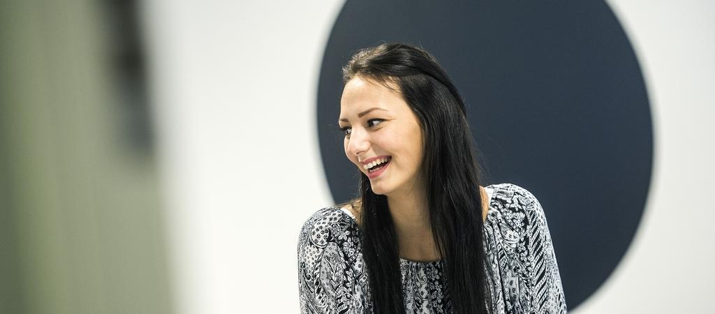 Gymnasial VUX Våra kurser i språk, naturkunskap, matematik och samhällskunskap vänder sig till dig som är studiemotiverad och vill komplettera dina gymnasiebetyg eller påbörja gymnasiestudier.