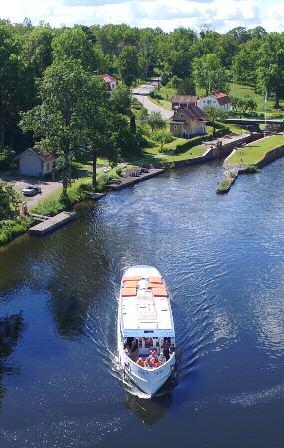 Upplev Kinda Kanal med M/S Kind FÖLJ MED PÅ