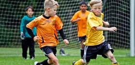 Fotbollsskolor Simskolor Kungsladugårds BK Fotbollsskolan/Sommarcampen Apelsinplan Information: Thomas 073-532 49 42 kungsladugardsbk.
