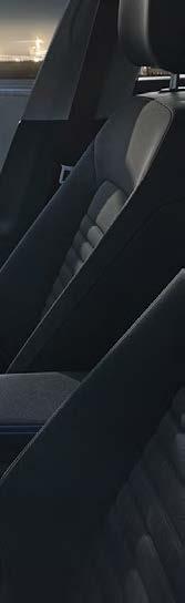 01 Passat GTE med lättmetallfälg Dartford Sterlingsilver 18 tum T 02 Passat GTE interiör med blå