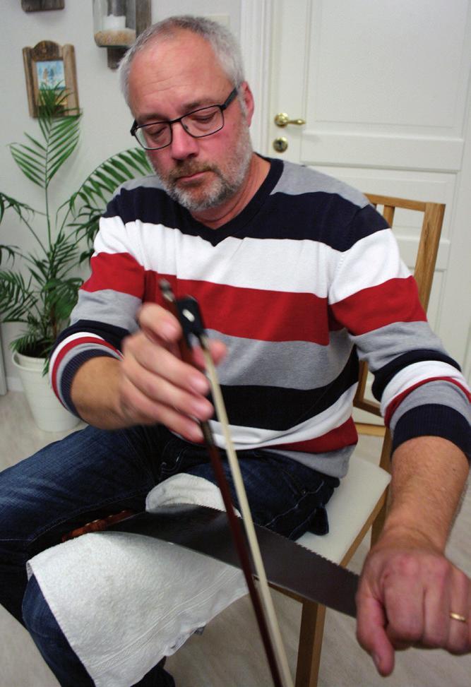 58-årige Jörgen Åhman är född och uppvuxen i ett musikalisk hem i Missenträsk utanför Jörn. Han och frun Kerstin, som flyttade in till samhället 1984, har varit medlemmar i EFS i alla år.