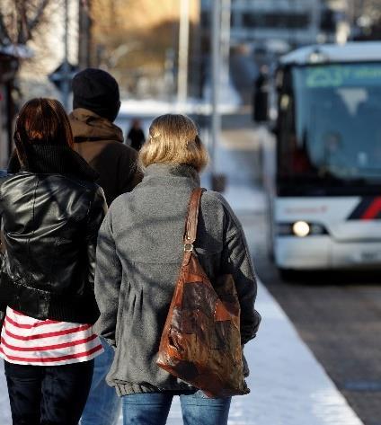 Längre & tyngre lastbilar på vissa stråk (64/74) Längre godståg Separata bussfiler vid infarter till