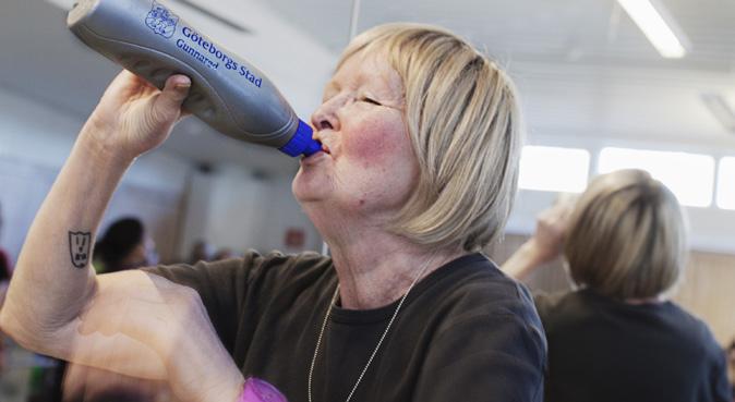 15 Rytmisk dansinspirerad gymnastik till salsatoner. Prova på det är kul! Seniorgympa Onsdag 5 och 19 april kl. 10.30 Enkel och välgörande sittgymnastik till musik. Alla kan vara med.