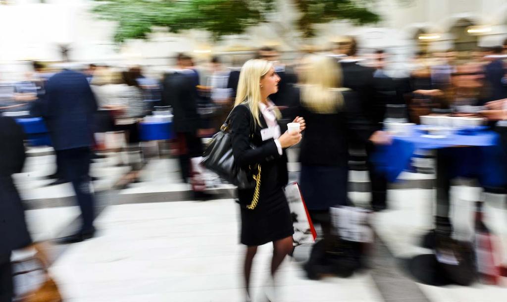 22 MIN STUDIE- OCH KARRIÄRHANDBOK MIN STUDIE- OCH KARRIÄRHANDBOK 23 Vilken är alumners syn på karriär?