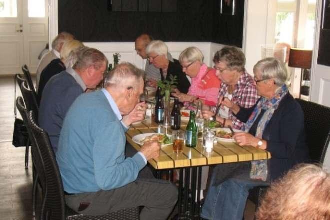 Lunch på Restaurang Strandkanten Efter besöket vid Nobelmuseet