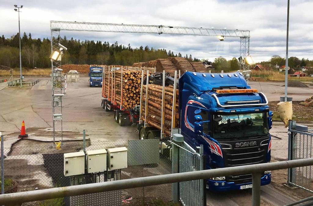 Ny teknik Stefan Backman (tv) är chef för Fjärrmätningscentralen i Sundsvall som utför mätning på uppdrag av VMF Qbera.