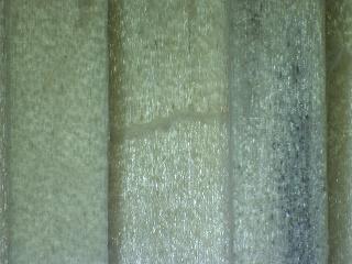 Figur 94. X10 Visar brottyta med spricka Figur 95. X10. Visar brottyta med splintveden vid Bearbetning 90-0.