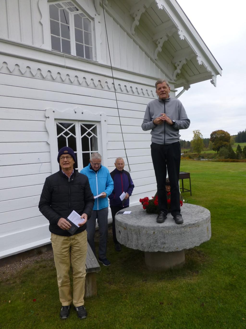 Oldboyskommittén OLDBOYSKOMMITTENS PLANER FÖR 2017 Oldboysens golfsäsong börjar som alltid med en kick-off under andra halvan av mars där vi under kaffedrickande, förtäring av gott tilltugg och under