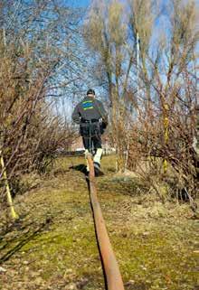 Slammet kommer från enskilda avloppsanläggningar och varje år utförs runt 16 000 slamtömningar.