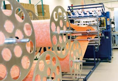 Vi utvecklar, förbättrar och automatiserar vår produktion kontinuerligt, för att klara större volymer samt marknadens allt högre ställda krav.