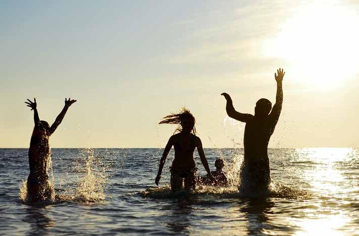 04 Nya lägenheter TEXT: Sanna Persson BILD: Shutterstock 05 Nu bygger vi nytt! Välkommen till Strandvillan och Konvaljen I våra nya lägenheter i Ellös bor du bara ett stenkast från havet.
