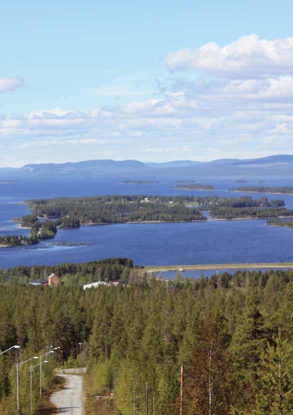 VÄLKOMMEN TILL STORUMAN Här hittar du mysiga butiker, caféer och restauranger blandat med vacker natur som erbjuder fiske, vandringar, fjällturer m.m. Vi har även många fina badplatser och lekparker perfekta för heldagar ute med familjen.