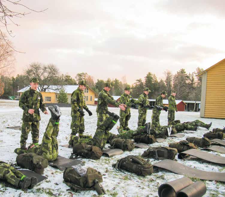 FÖRLÄGGNINGSHELG FÖR UNGDOMAR: en bra utbildning att börja med! En utbildning för dig som fyllt 15 år och som vill prova på det militära livet under en helg och träffa andra ungdomar i Bilkåren.