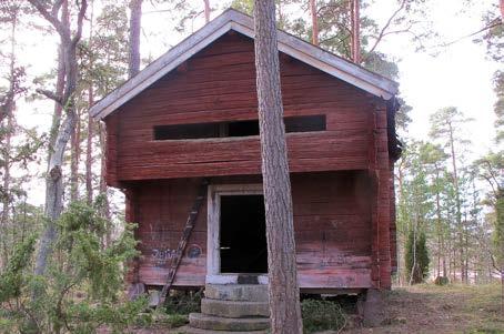 ANTAGANDEHANDLING DETALJPLAN FÖR EMMEKALV 4:309 OCH DEL AV EMMEKALV 4:169 Bild 8. Den knuttimrade loftboden.