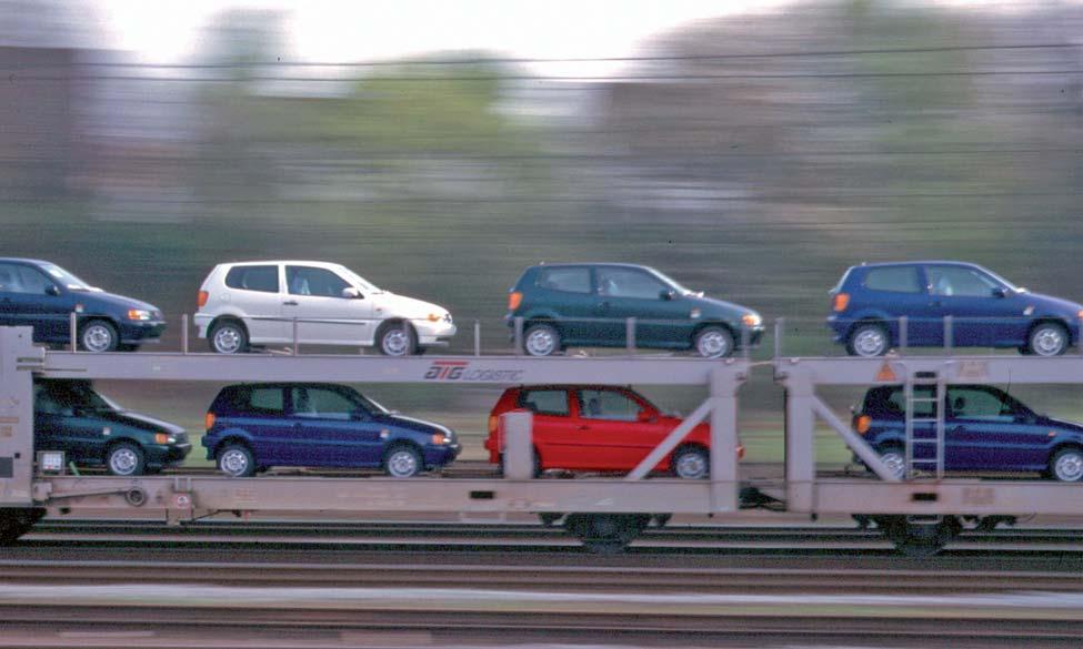 Bakgrund och syfte Järnvägen i Europa har förlorat marknadsandelar på en expanderande marknad nästan all ökning har tagits om hand av lastbilen. Det gäller såväl högvärdigt gods som lågvärdigt gods.