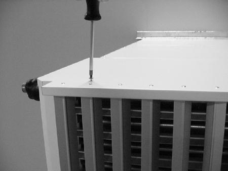 If the heater is to be fitted with pipes to the right, the antifreeze sensor must be moved to the upper pipe's underside,