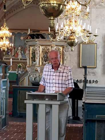 Gravhällarna i S:t Olofs kyrka Den 2 augusti berättade Anders Brokelind om gravhällarna som ligger i kyrkans golv.